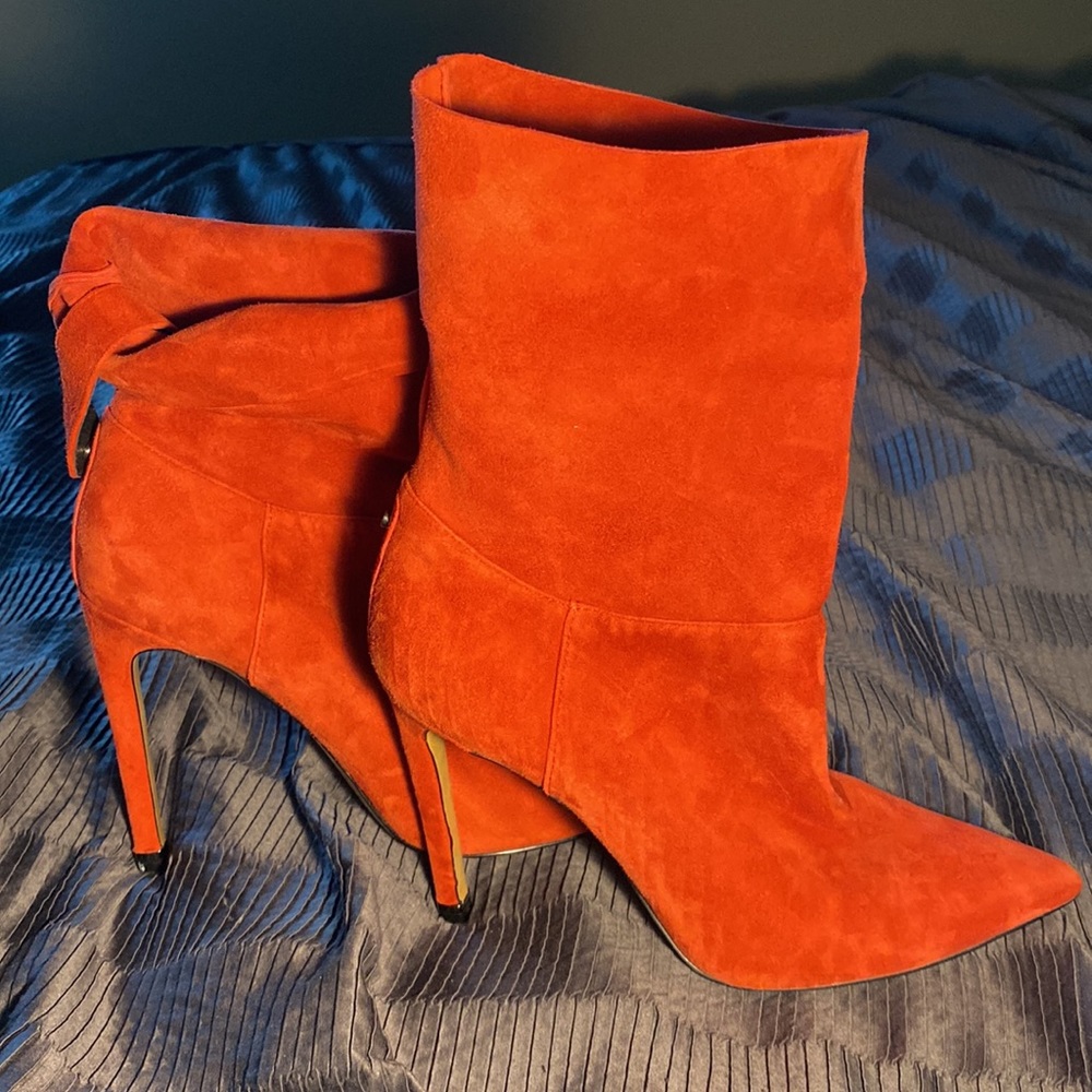 Kenneth Cole Riley Slouch boot. - Picture 7 of 7